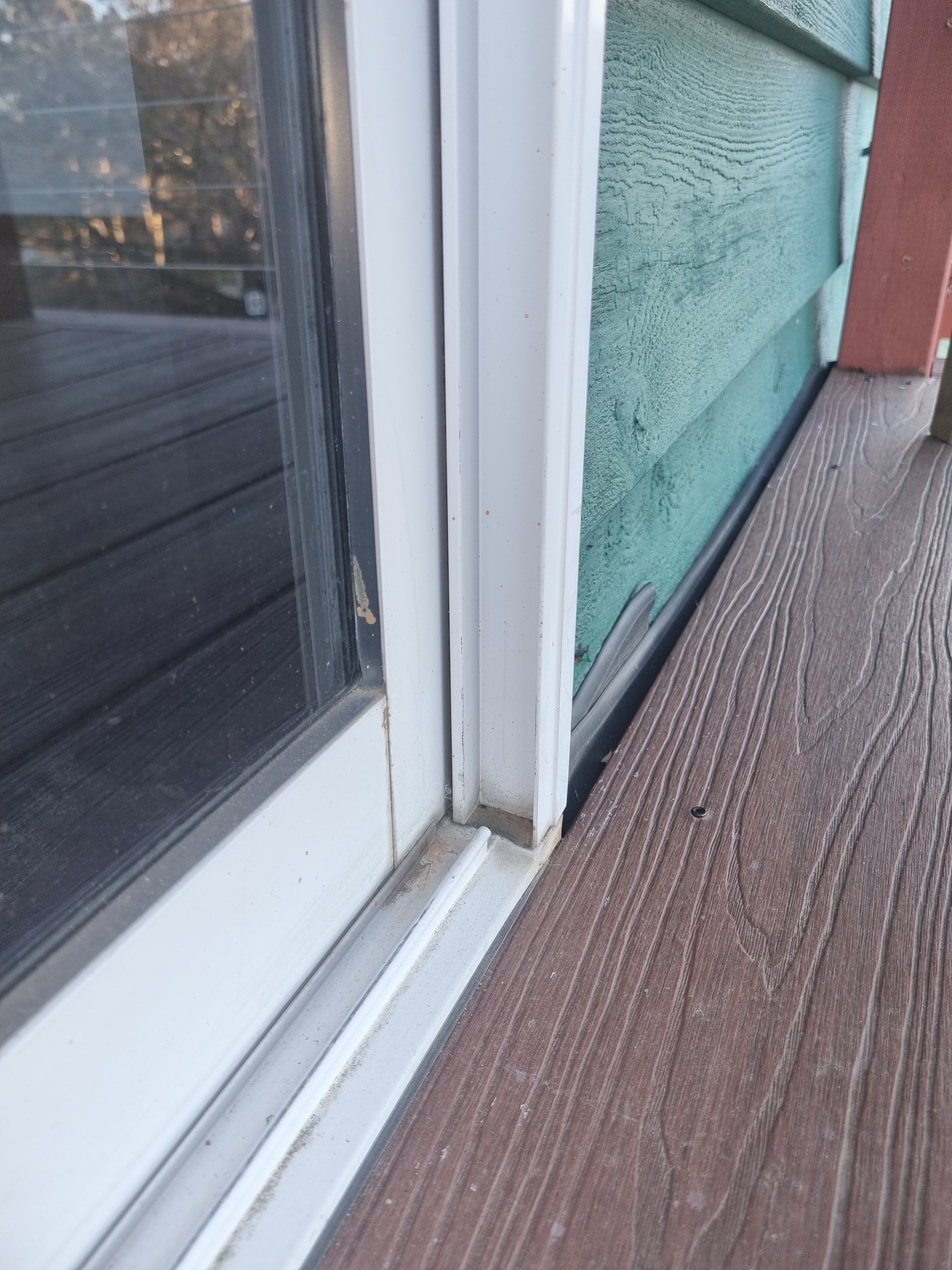 How to fix glass sliding doors leaking a... Bunnings community