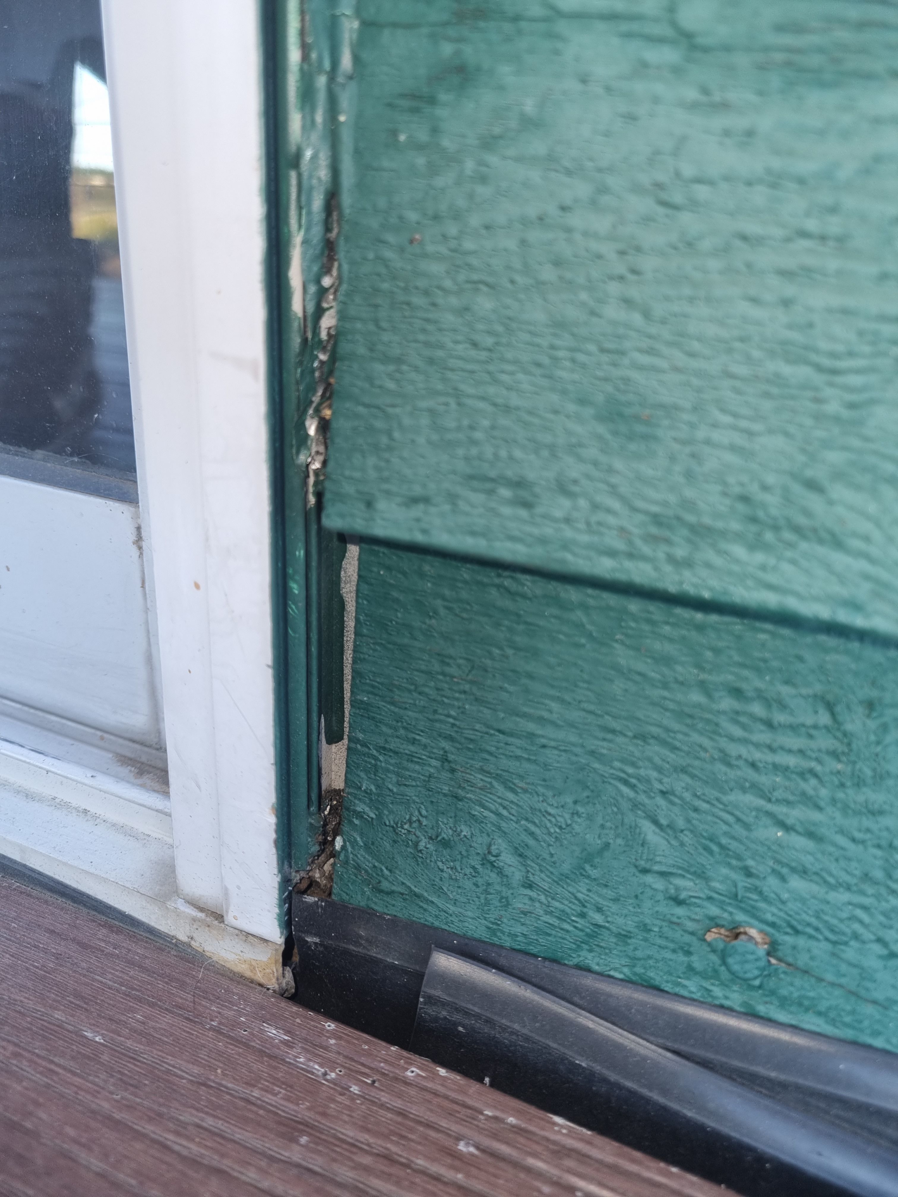 How to fix glass sliding doors leaking a... Bunnings community