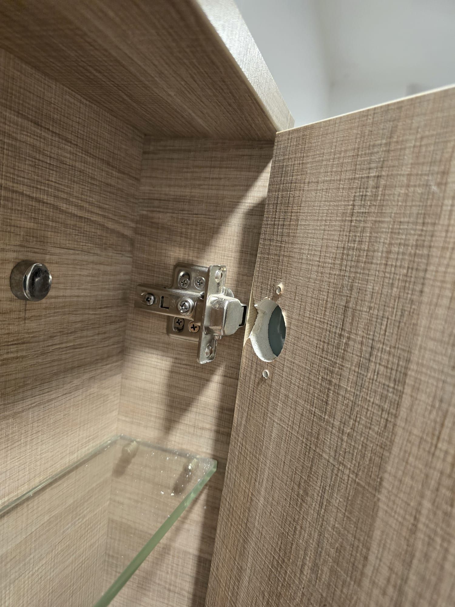 Solved How to fix mirror door? Bunnings community