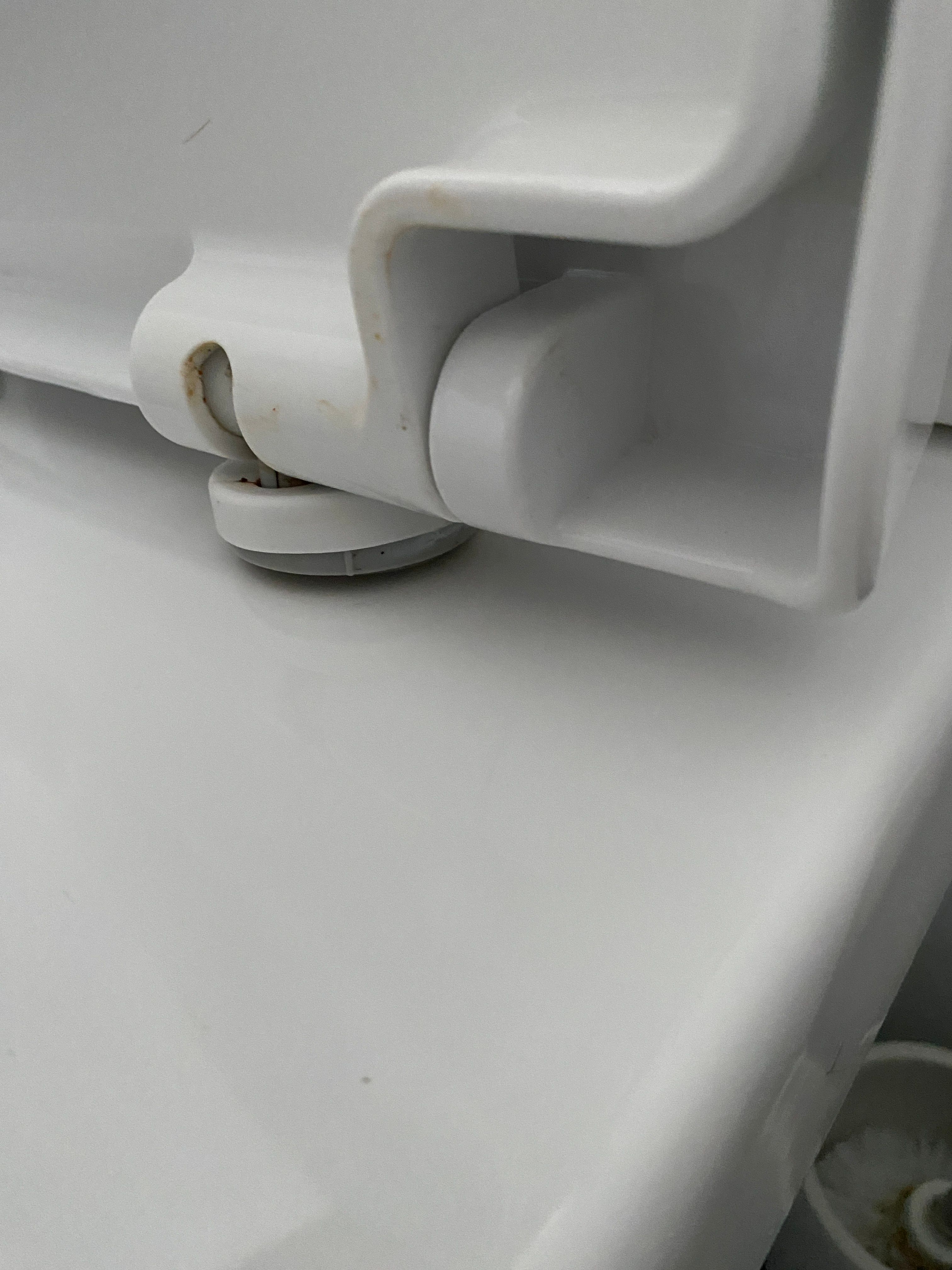 How to fix a Mondello Rococo toilet seat... Bunnings community