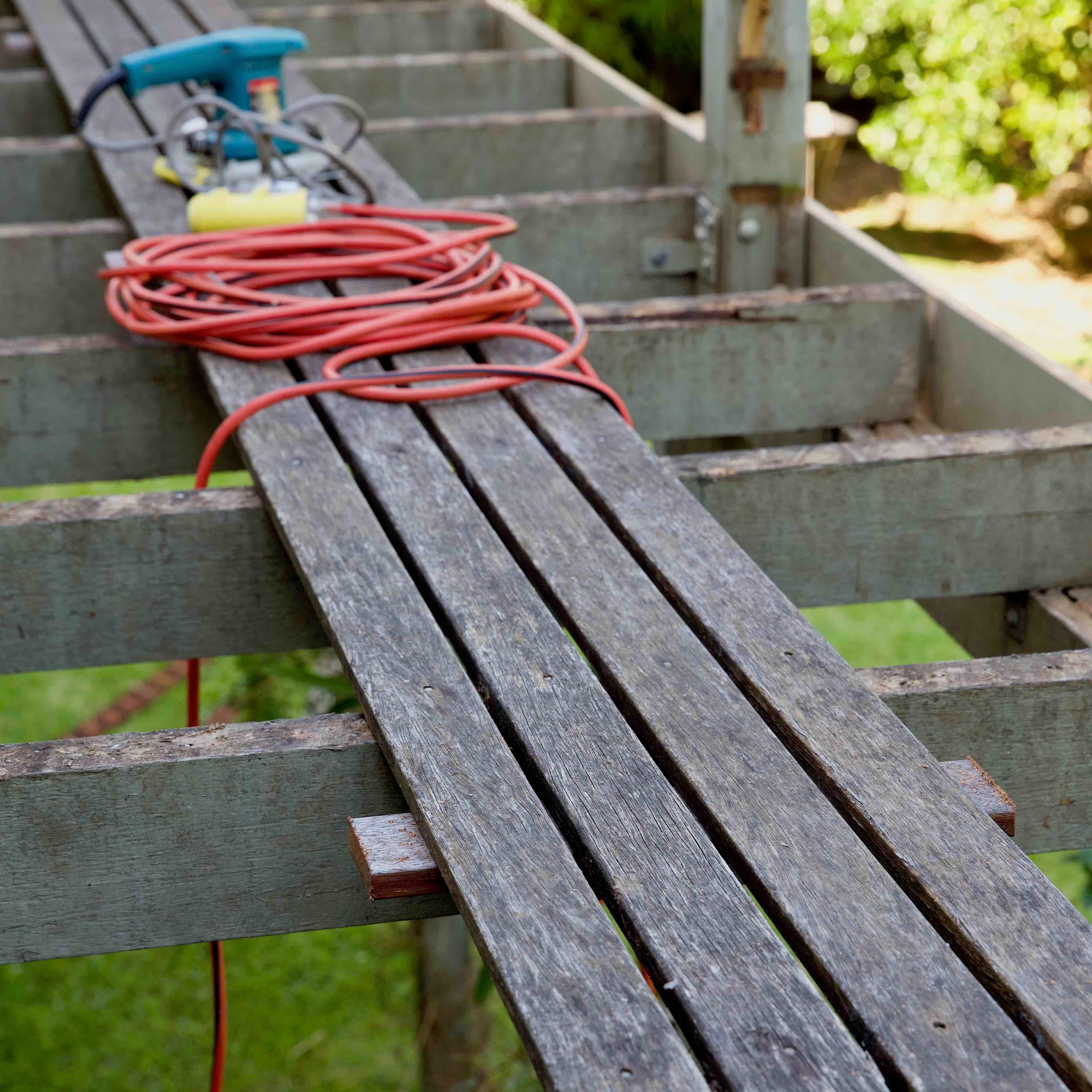 How to renovate a timber deck Bunnings community