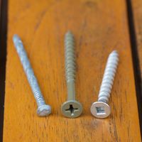 3. Galvanised nails, drive screws and decking screws.jpg