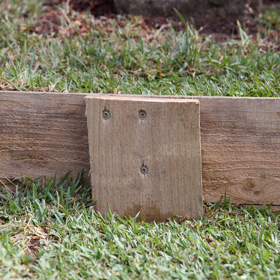 How to build a retaining wall Bunnings community