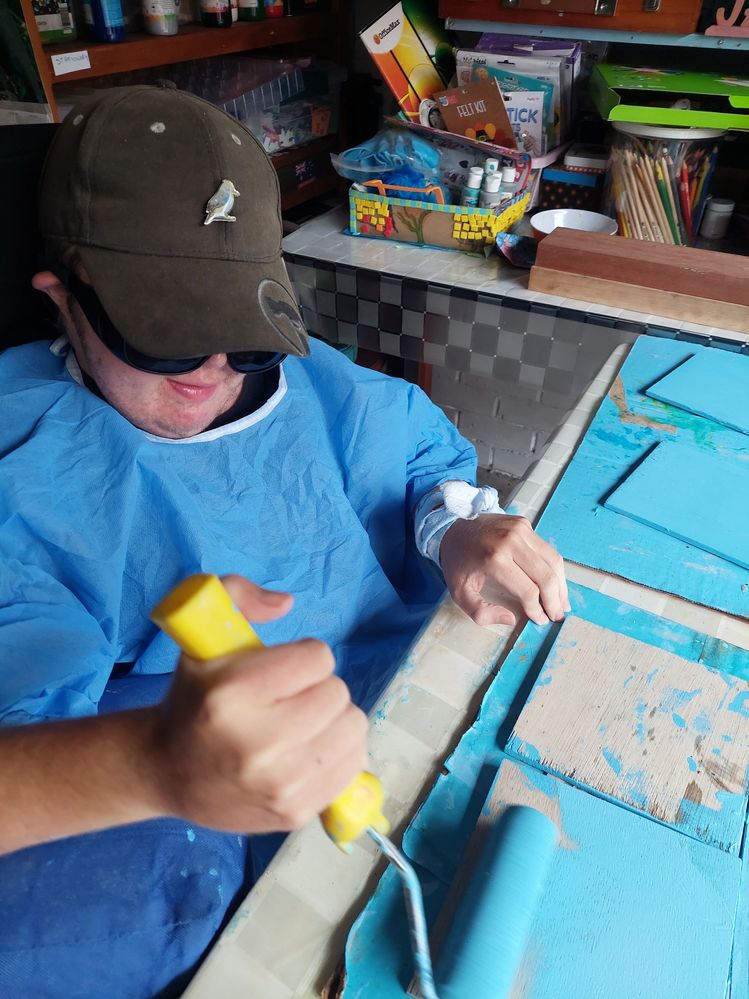 The essential BLUE paint