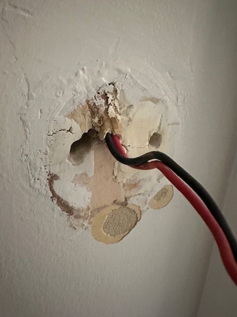 How to fill holes in old plaster rendere... | Bunnings Workshop community