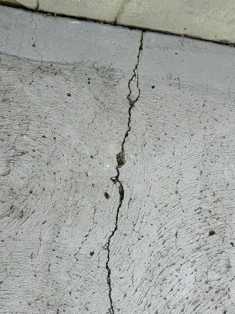 crack.jpg