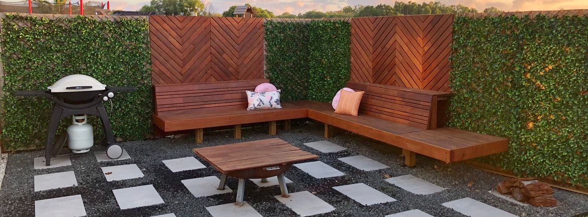 lcooksey88 fire pit area with panels.png