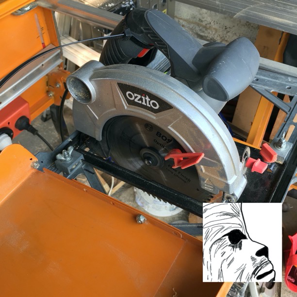 Ozito installed and in cross cut mode