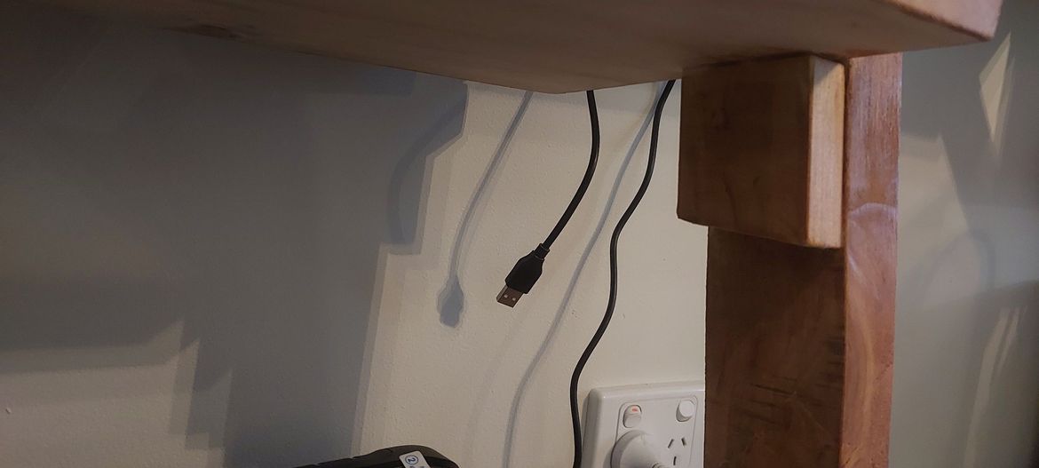 Second lowest shelf structural support.jpg