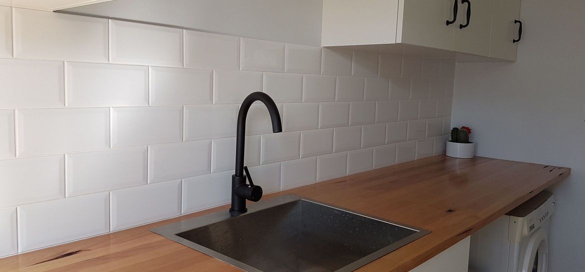 Wall to wall splashback by Pete (2).jpg