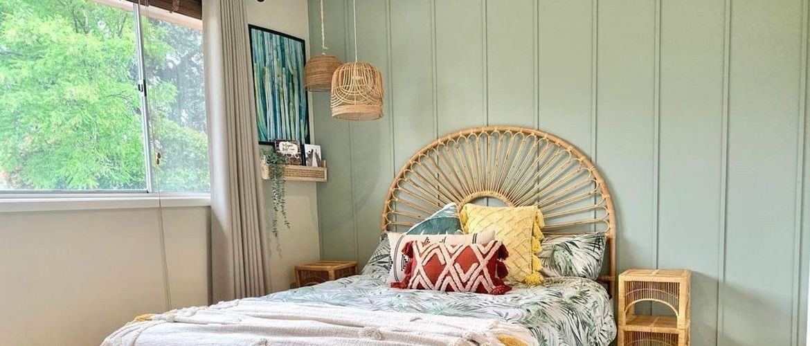 Bedroom feature wall with pine battens.jpeg