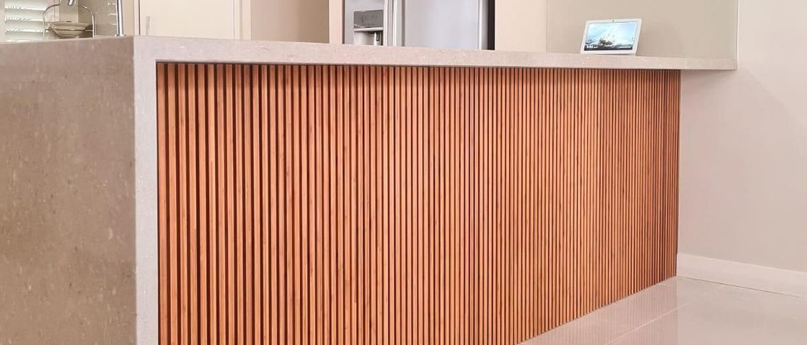 Bamboo panelling on island bench.jpg