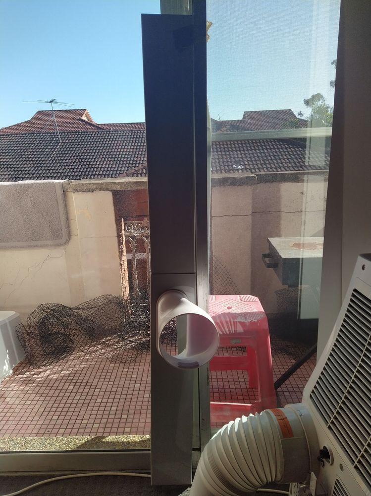 A/C exit, full height