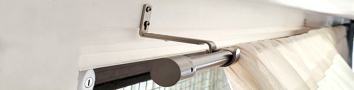 How to install curtains.png