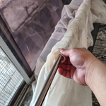 5.4 Insert curtain into rod.png