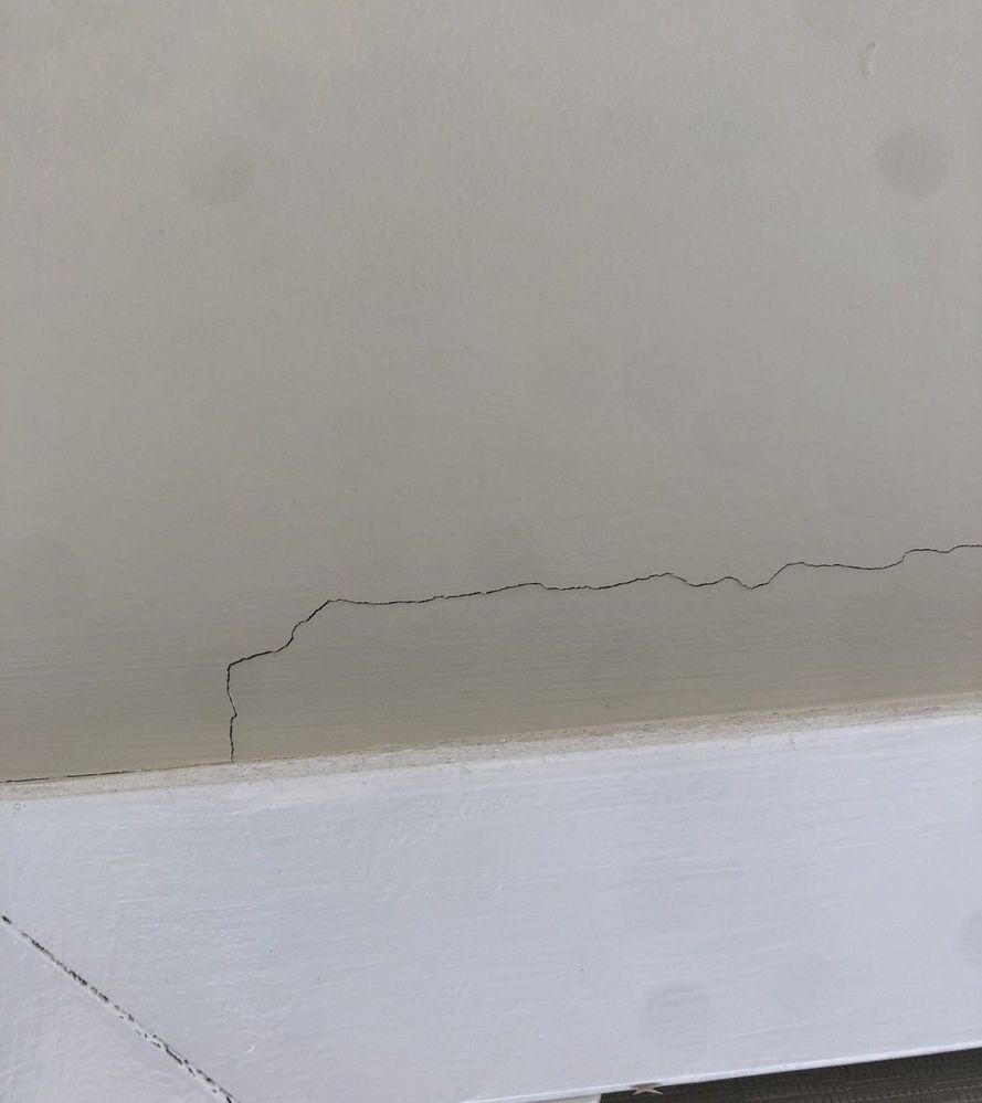 Plaster Cracking.jpg