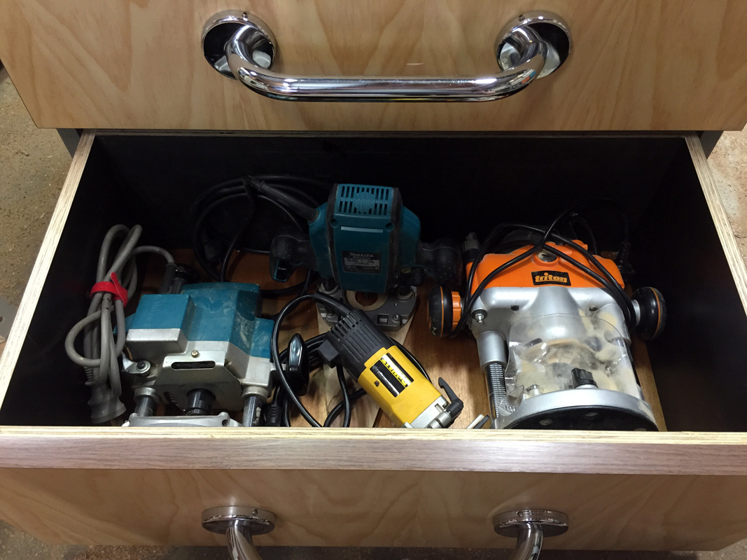 Router Cabinet Drawers 14.jpg