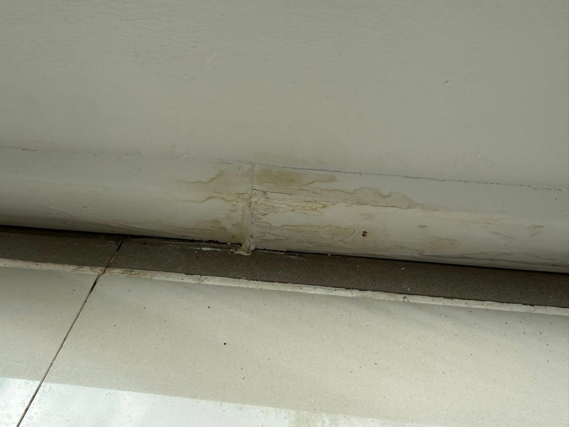 Pic 2 damaging inside.jpg