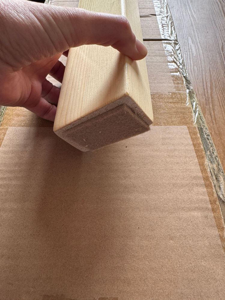 Floor end of vertical canopy post - 70mm x 37mm x 185mm