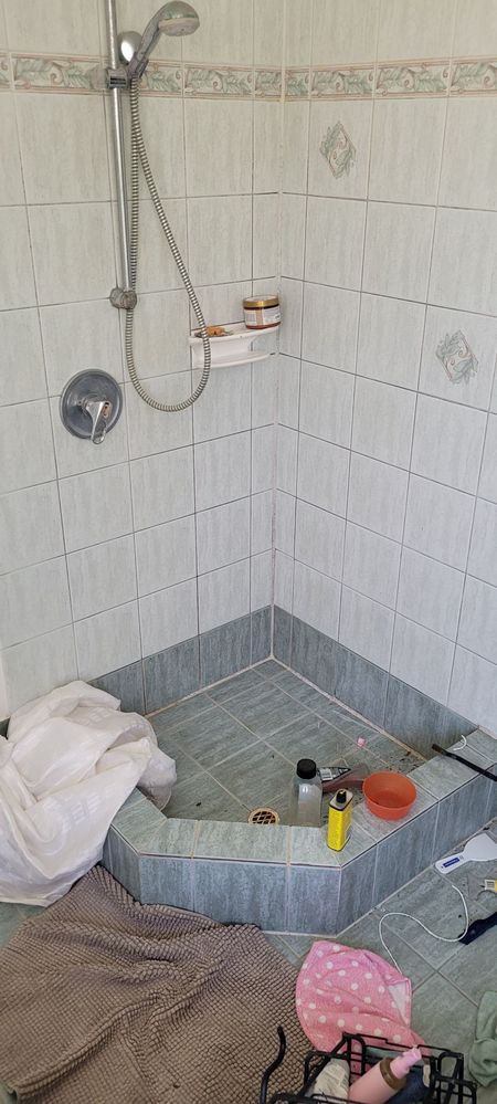 Photo of corner showing showing general shape