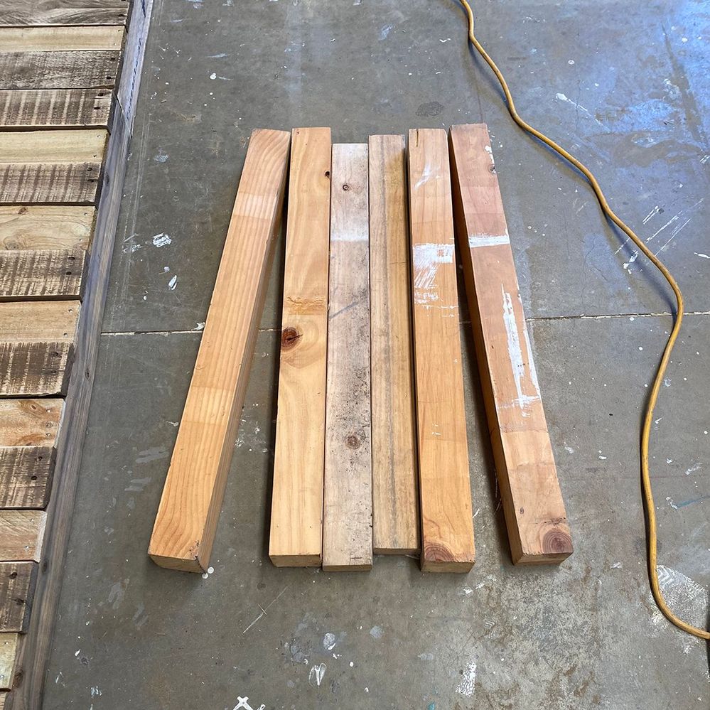 Step 7 - Table legs.JPG