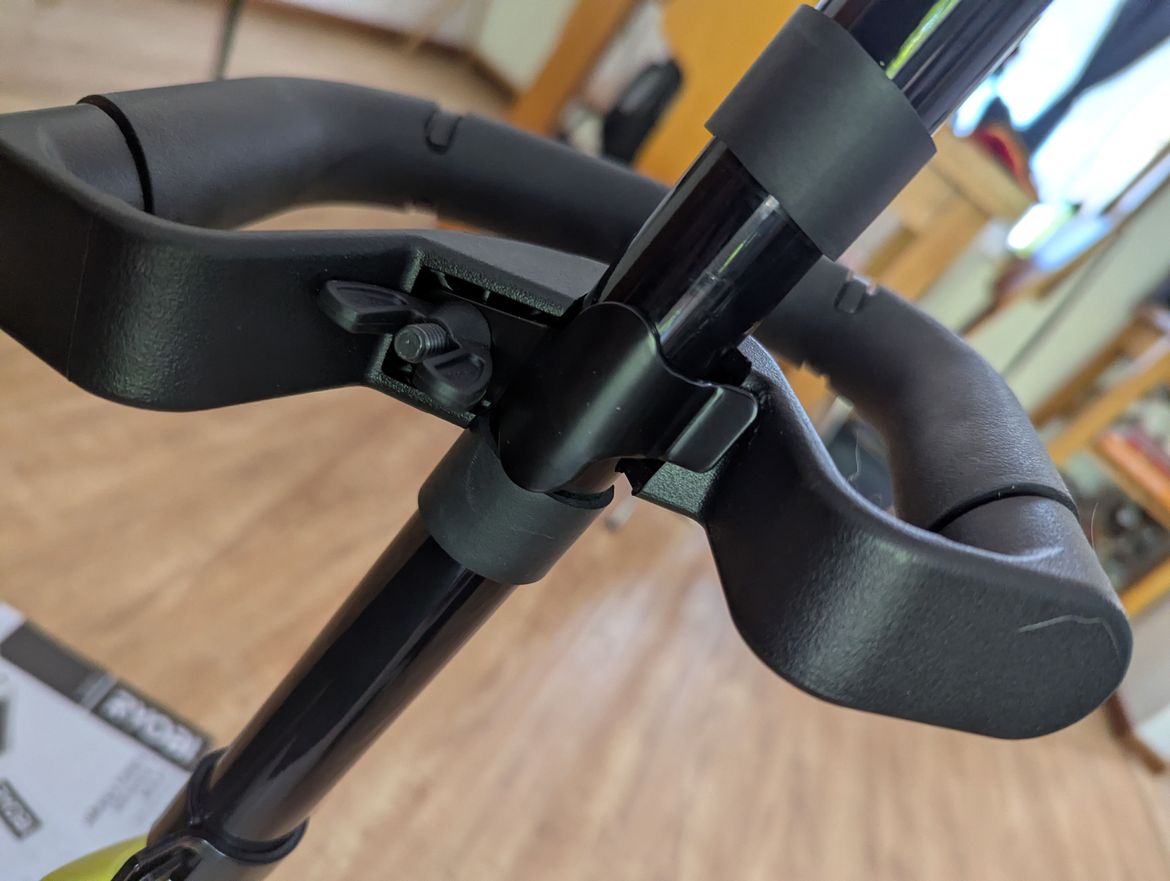 Stupid Handle 03.jpg