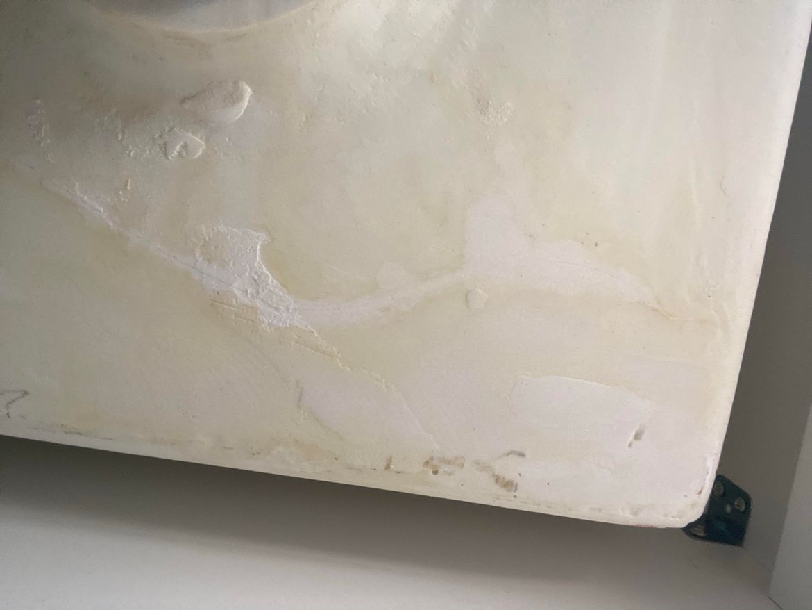 basin underside - dry