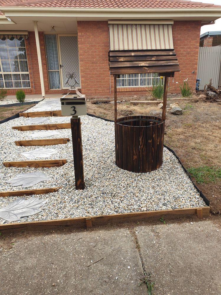 Wishing well & poll cover