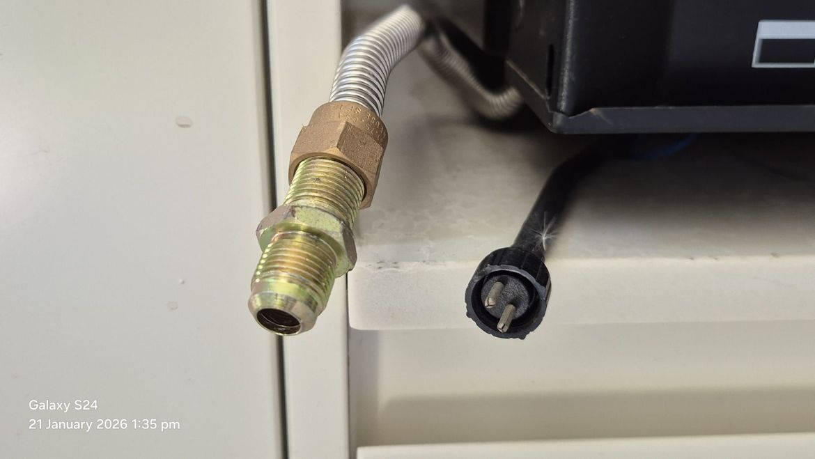 Image C - left plug gas, right plug electricity?