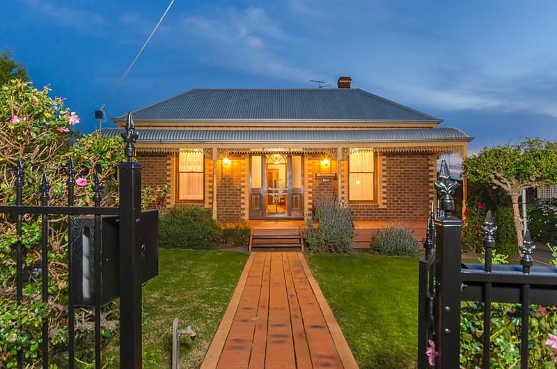 workshop profile image.jpg