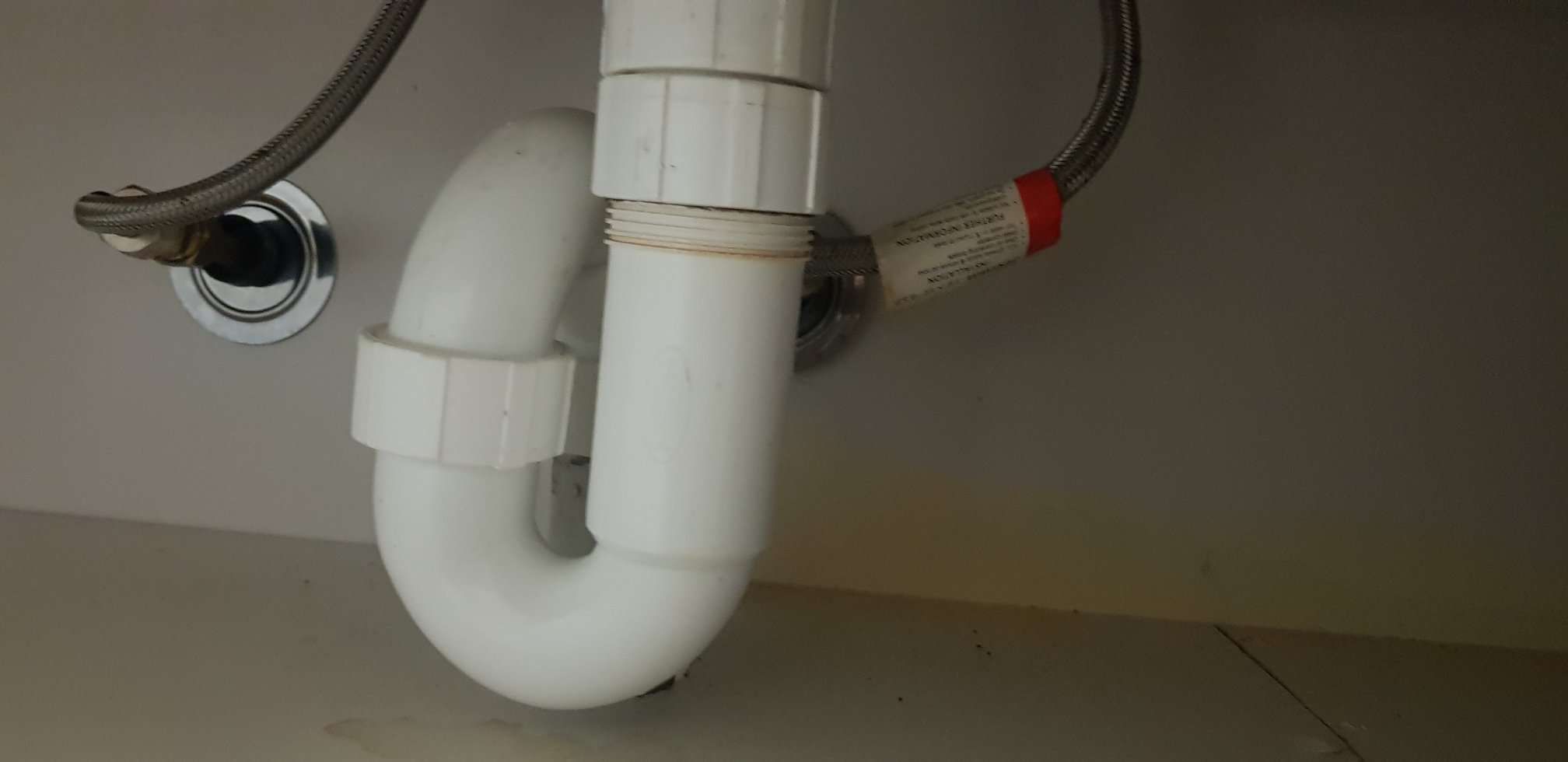 Hot water tap working but COLD water tap... Bunnings community