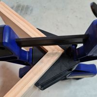 4.1 Use corner clamps when gluing.jpg