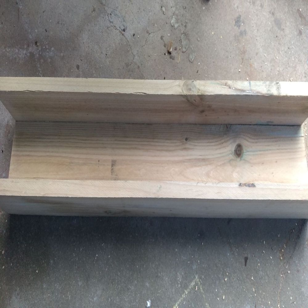 4.1 Cut three pieces of timber.jpg