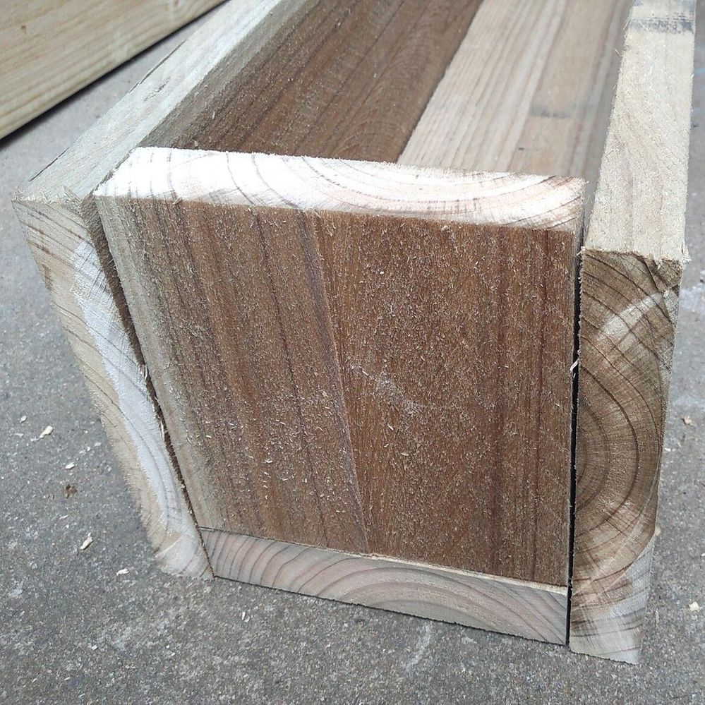 4.4 End piece in position.jpg