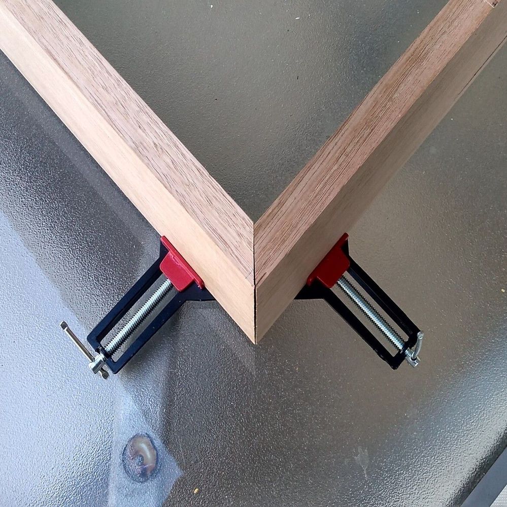 2.3 Dry clamping.jpg