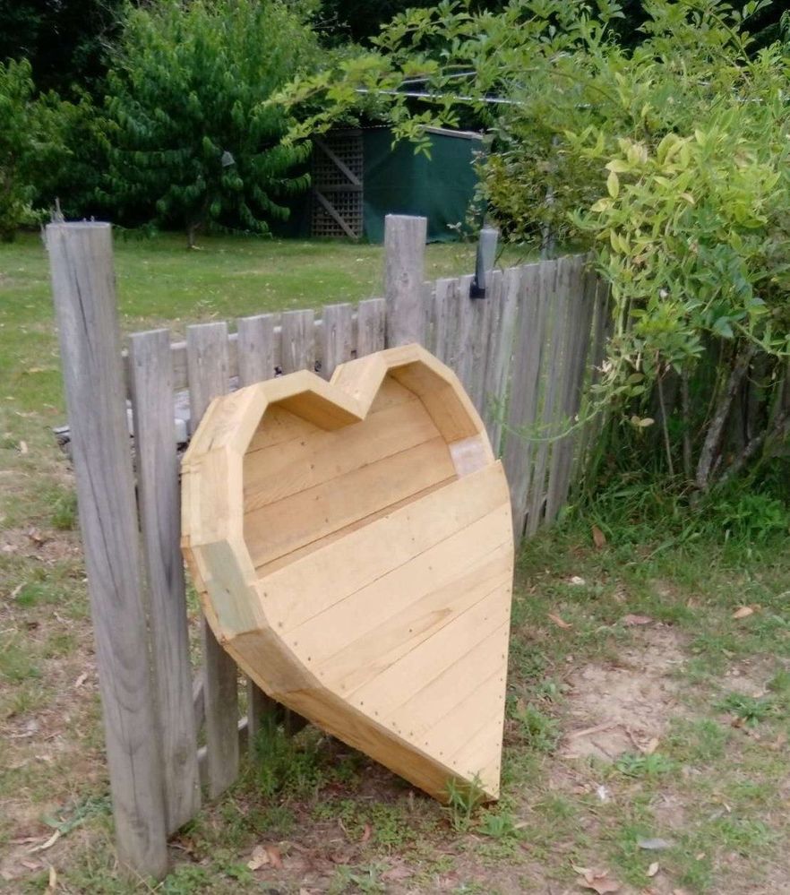 heart planter 3.JPEG