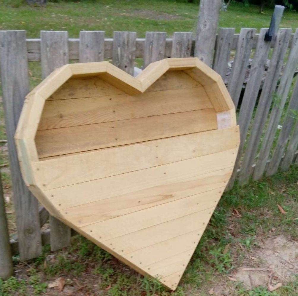 heart planter 1.JPEG