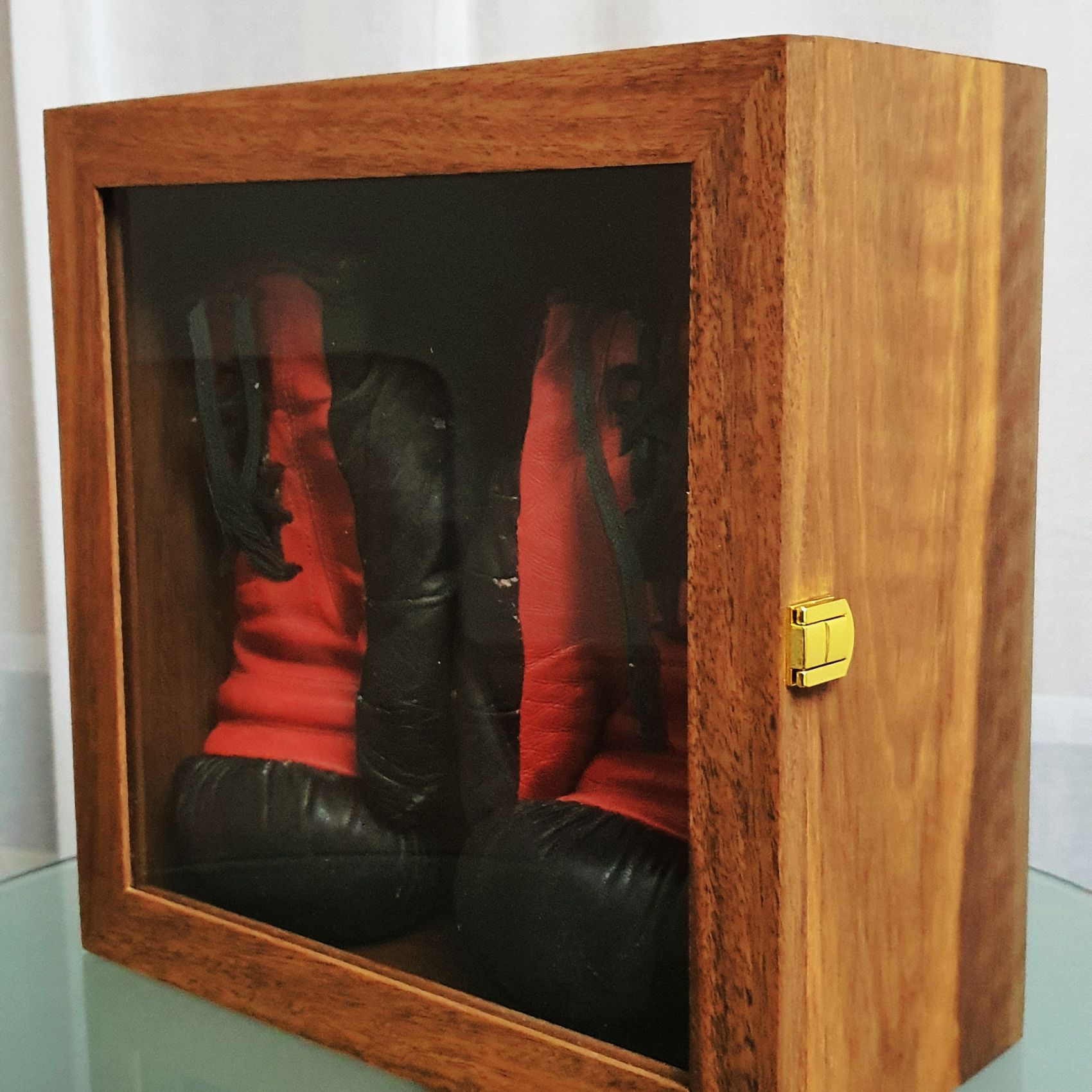 Memorabilia display stand Bunnings community