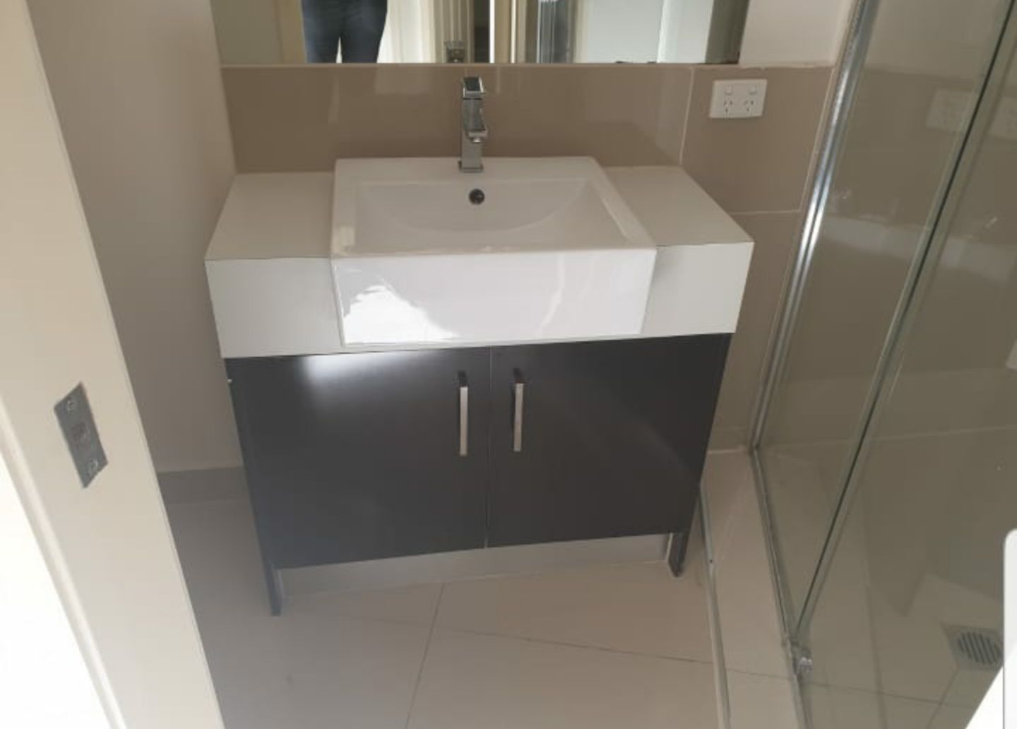 Cosmetic bathroom renovation Bunnings community