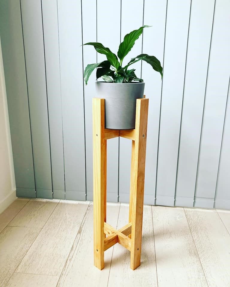 D.I.Y. plant stand Bunnings community