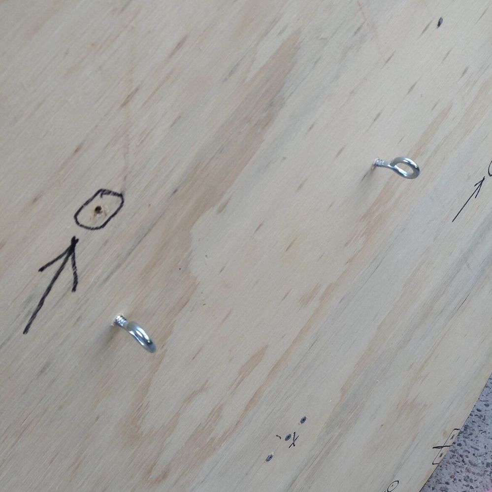 8.2 Fixed screw eyes.jpg