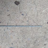 9.4 Twisted hanging wire.jpg