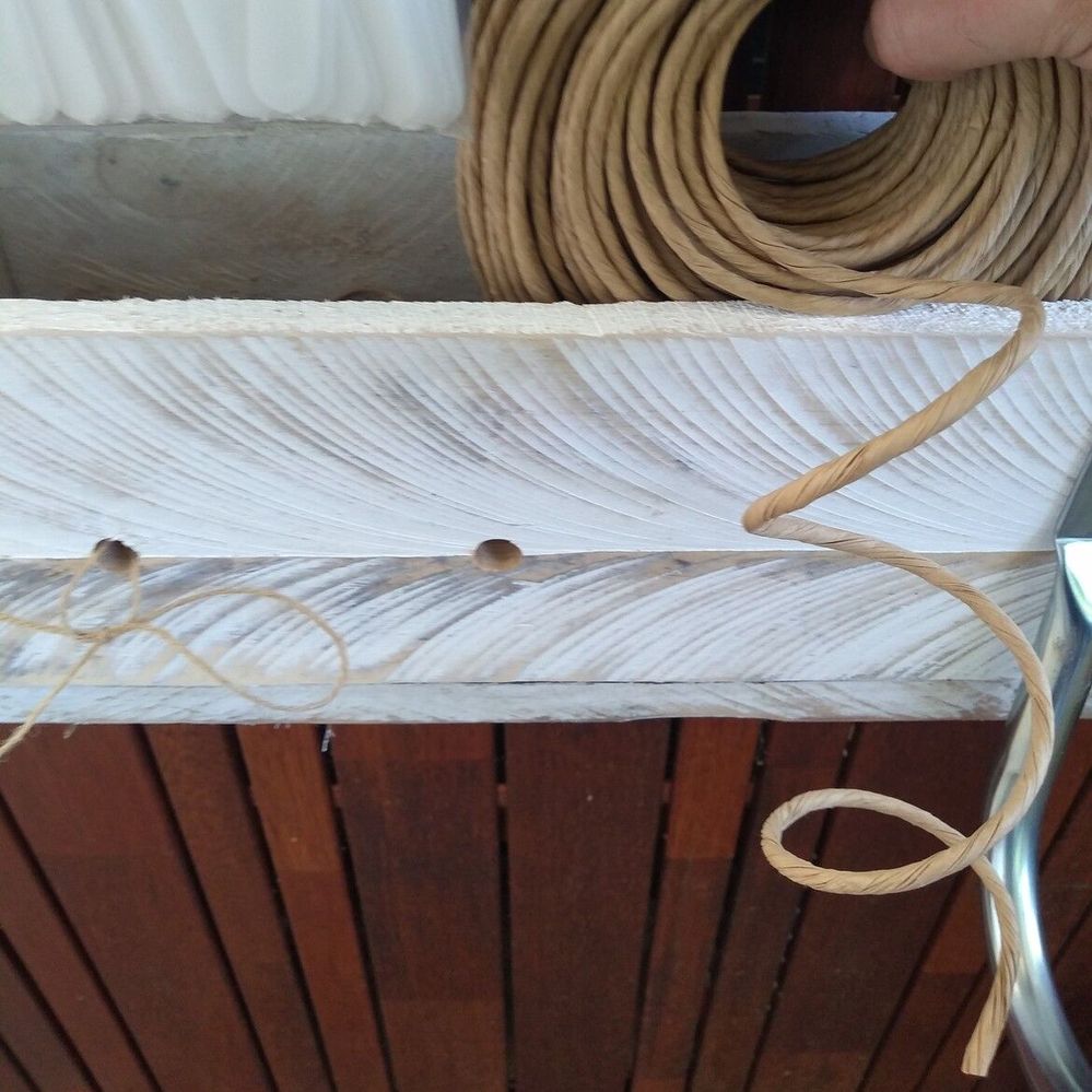 6.2 Placing string in shelf..jpg