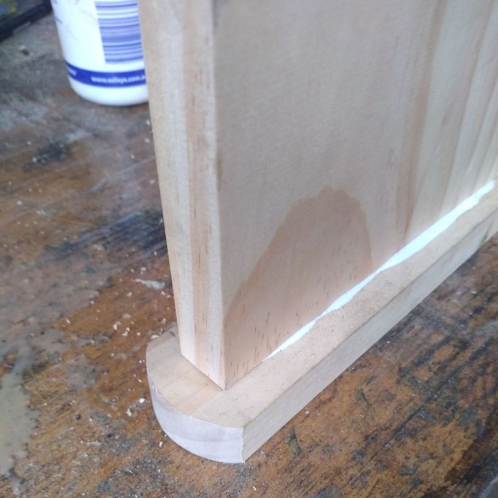 3.2 Positioning divider on hanger.jpeg