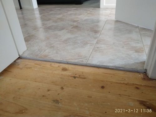 Installing Floating Flooring Tiles Bui, How To Tile A Floating Floor