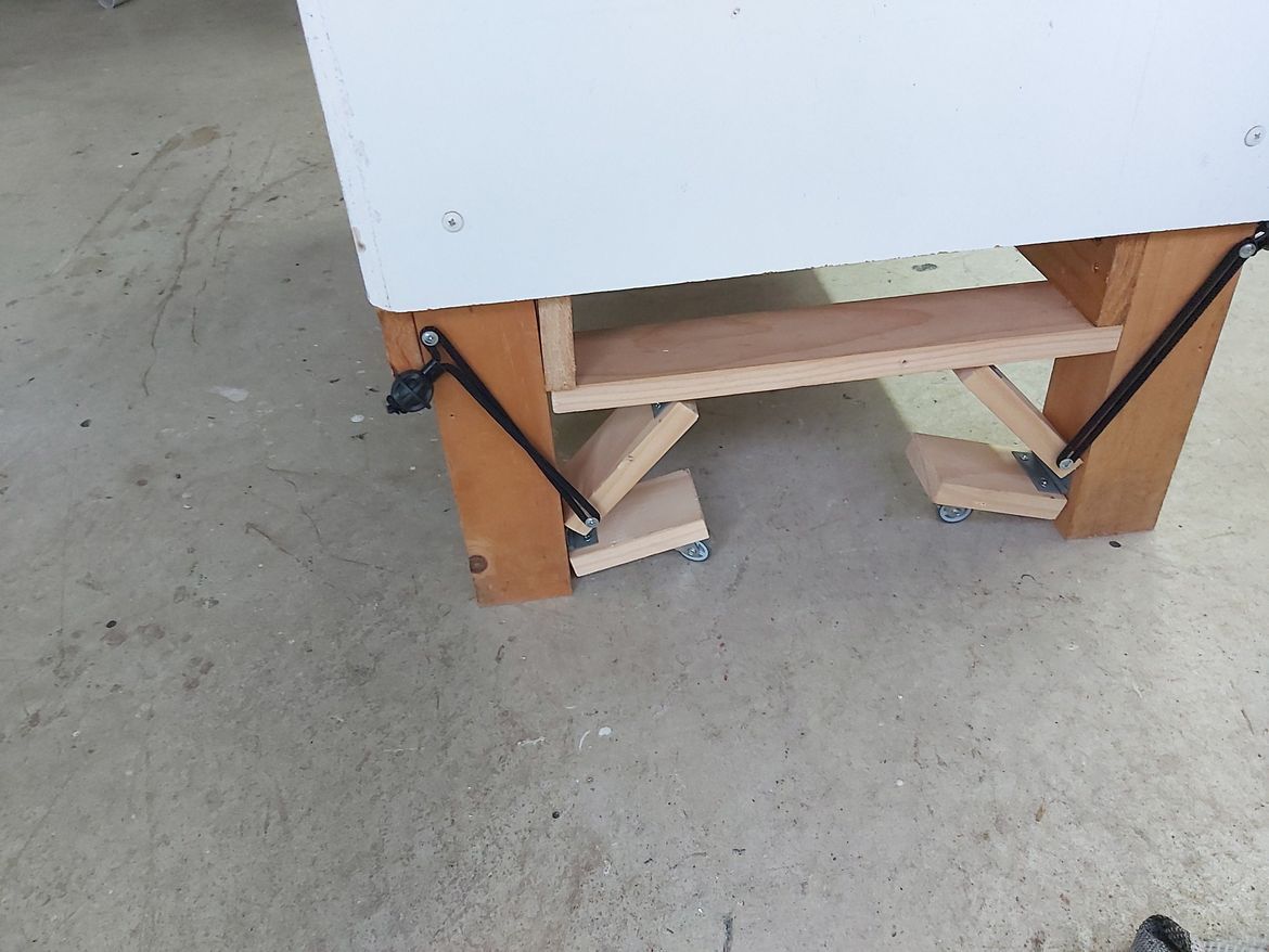 retractable wheels.jpeg