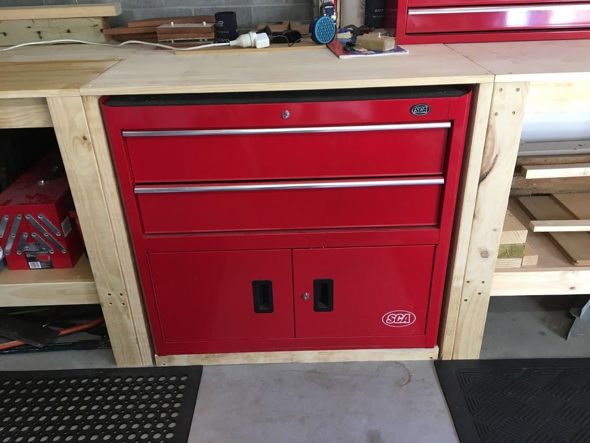 built-in toolbox on workbench.jpeg