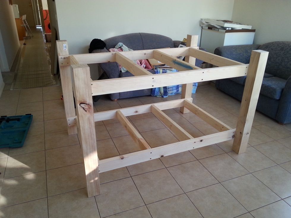 20161014 Finished main frame of workbench.jpg