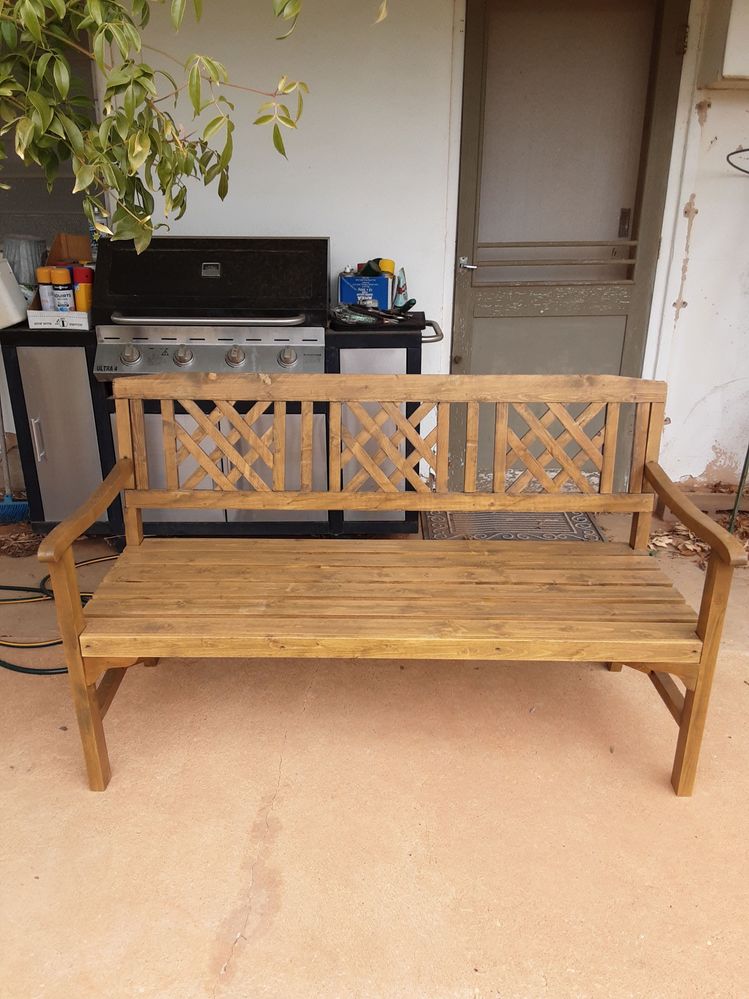 Garden seat is new and stable