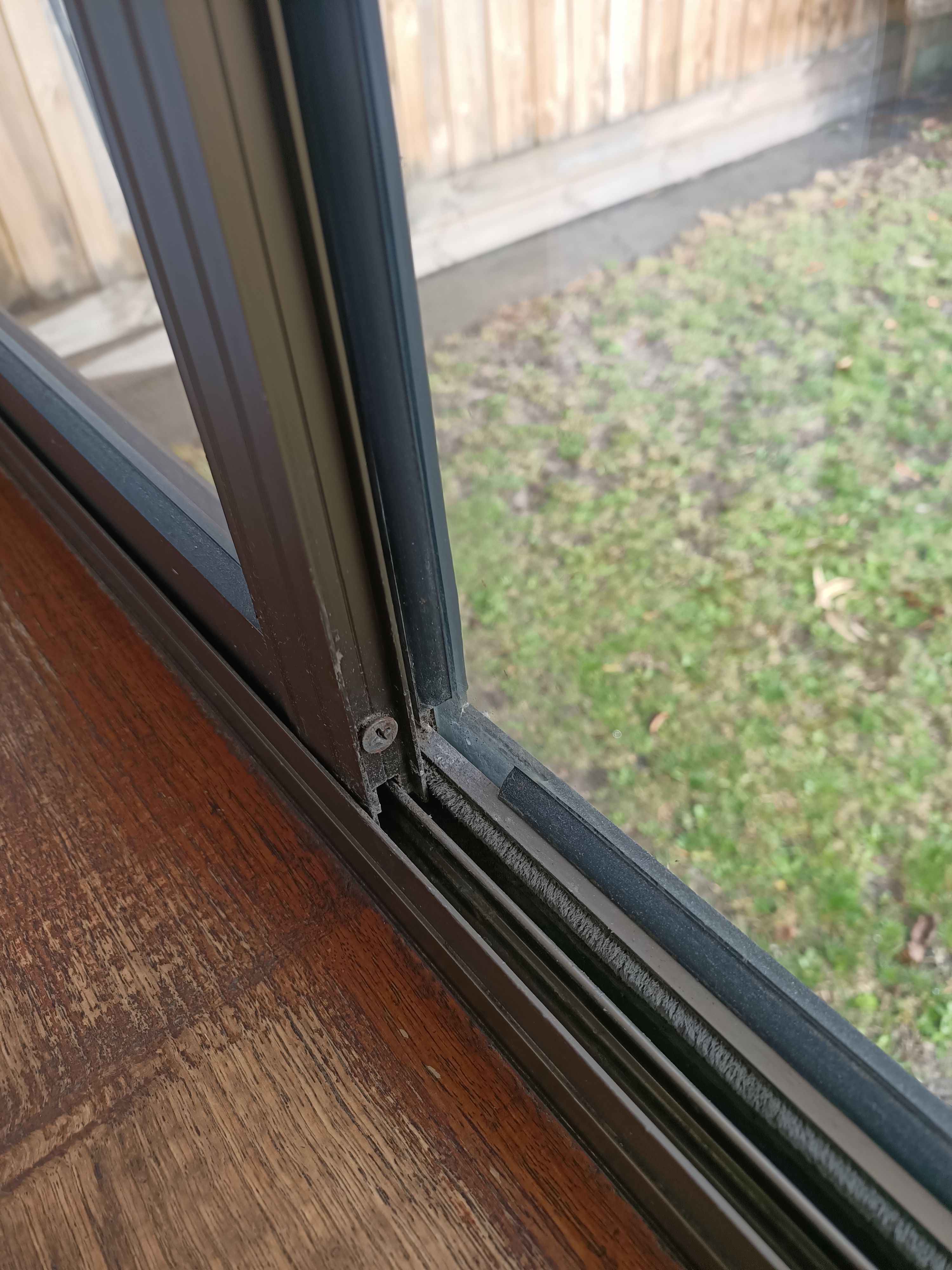 How do I fill a gap in a window? Bunnings community